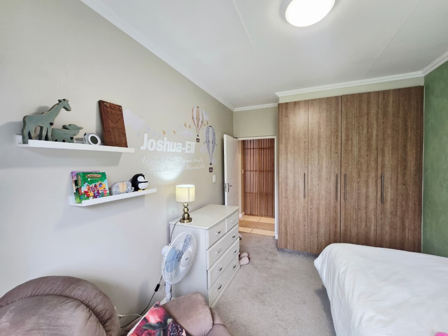 3 Bedroom Property for Sale in Earls Court Lifestyle Estate Western Cape